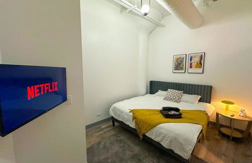 Luxury 6BR Suite with Pool Table Sleeps 12 Perfect for Group Stay Near McCormick Place, Grant Park and Soldier Field - Foto 22