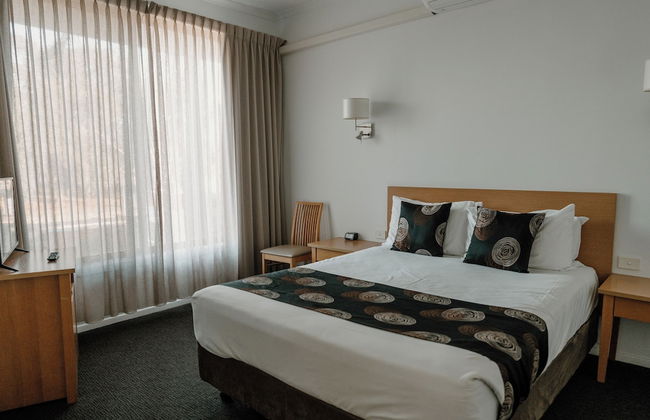 Lake Mulwala Boatel - Photo 2