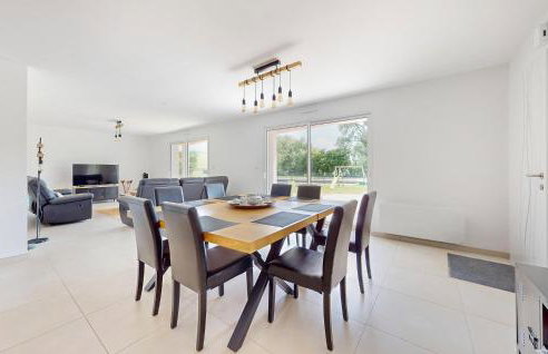 4 Bedroom Gorgeous Home In Bezinghem - Foto 5