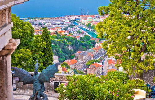 Cozy Home with Private Garden - Happy Rentals - Foto 54