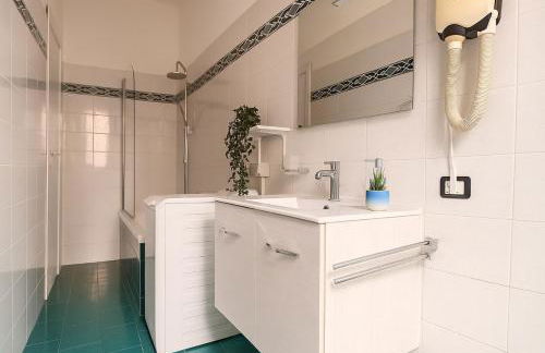 DUOMO a 20 min - Suite Moderna - METRO M3 a 5 min - Foto 13