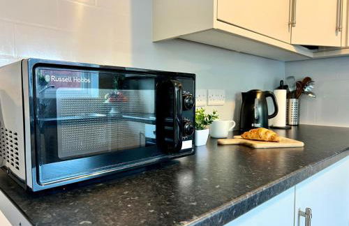 Delightfully decorated cosy two bedroom family home Great transport links to central London - Foto 18