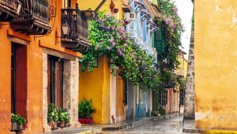 Calle típica del centro de Cartagena