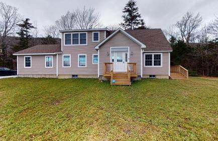 The Mendon House Brought to you by GetAway Vacations - Photo 34