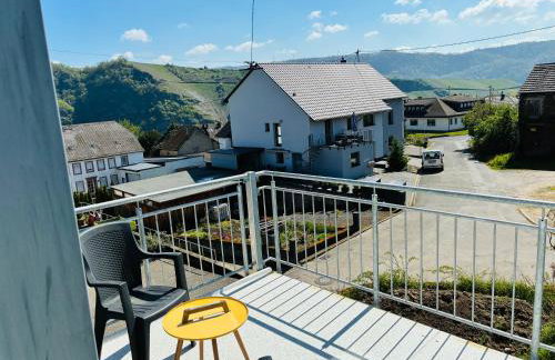 Moselquartier "Winzer-Residenz" bis 8 Personen `moderne Küche` 2 Balkone` Boxspringbetten - Foto 17