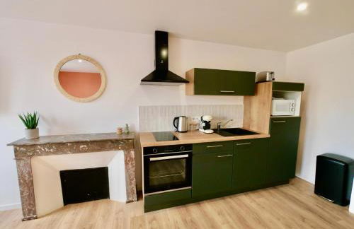 D-Day Suites - Photo 58