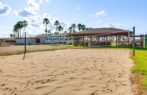 Furnished Deck Waterfront Port Isabel Cottage! - Foto 40