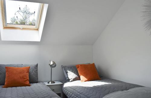 Perivale Lodge - Photo 10