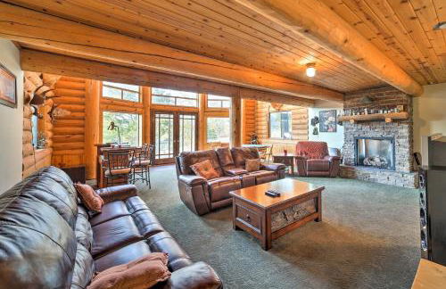 Walk to Table Rock Lake Spacious Home with Deck! - Foto 3