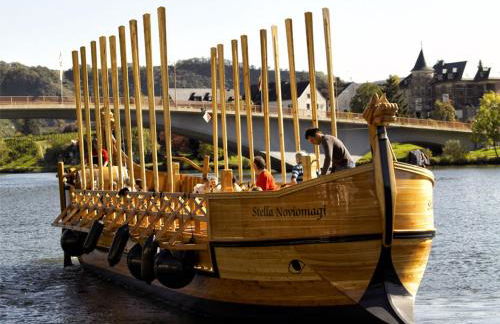 Ferienhaus Weitblick, Piesport, Traumblick von 2 Balkonen auf die Moselschleife - Foto 14