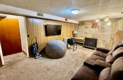 Spacious 4BR Retreat Near Idaho Falls Airport - Foto 25