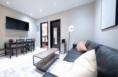 Comfy 2 bedroom apartment on Central Park West - Photo 15