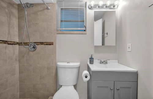 The Jute Box - Pool - Waterview - Wilton Drive - Photo 15