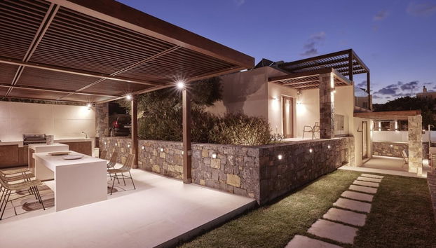 Melitina - Beautiful Waterfront 3 bed Room Villa - Foto 2, Profilbild