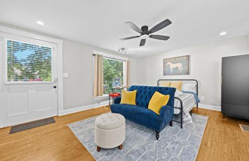 Charming Studio Stay in Vibrant Highlands Area - Foto 9