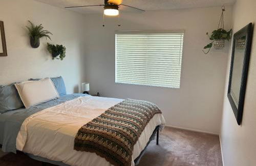 Quaint Vintage Ranch Style 4BedRoom 2Bath Sleeps 10 - Foto 12