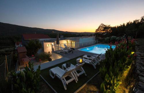 Guest house LUCIJA with swimming pool - Photo 39