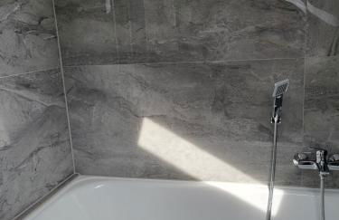 Fredi Apartment, moderne ruhige Wohnung, nur 4 km von der A2 - Foto 10