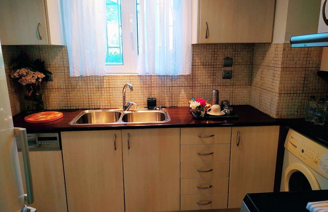 Charming 2-bed Vacation House in Lagonisi Attikis - Photo 11