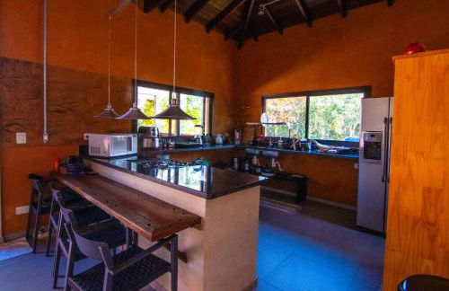 Casa nova em condomínio fechado no coração da Praia da Baleia - Foto 4