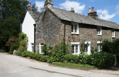 Hollyhocks Cottage surrounded by beautiful Cornish countryside. - Foto 1