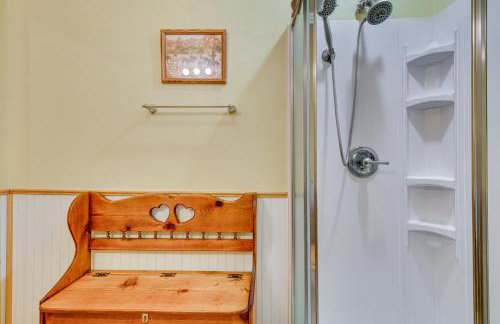 Walk to White River Cozy Studio, Driftys Hideaway - Foto 15