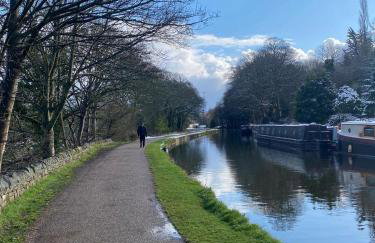 Stylish 3-Bedroom Mill Conversion near Leeds - Foto 28