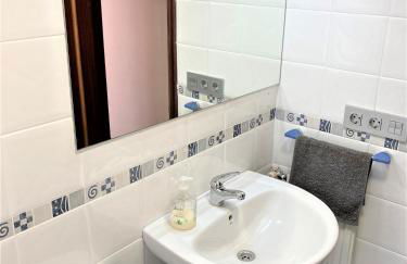 Tranquilidad y cercanía. WIFI. Parking incluido! - Foto 12