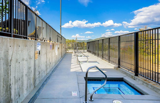 Lake View Ski Chalet - Photo 15