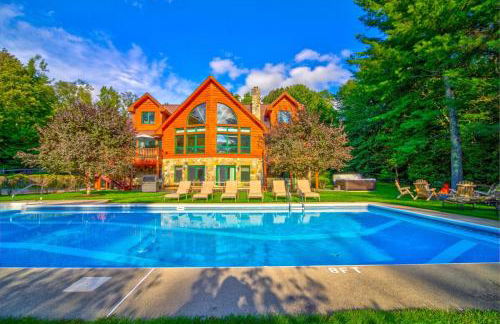 Most Luxury 7000 Sq ft Log Estate with Pool Hot Tub Sauna - Foto 2