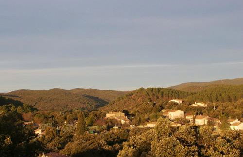 Spacieuse villa à Saint-Jean-du-Pin avec piscine privée - Foto 46
