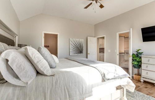 Less Than 1 Mi to Oak Tree National Cozy Getaway! - Foto 16