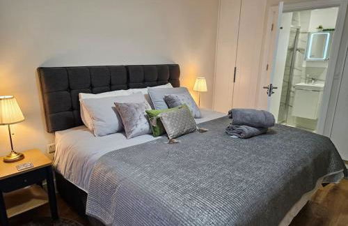 Homely 6 bed Cottage 30 mins to Heathrow, London, Legoland, Windsor Castle - Photo 49