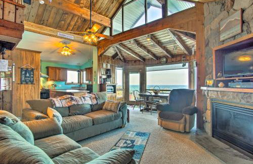 Lakefront Montague Cottage with Deck and Beach! - Foto 3