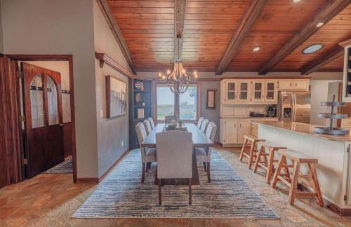 Waterfront Home with Dock Sleeps 8 - Foto 23