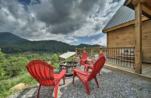 Luxe Log Cabin with Modern Finishes and Mtn Views - Foto 29