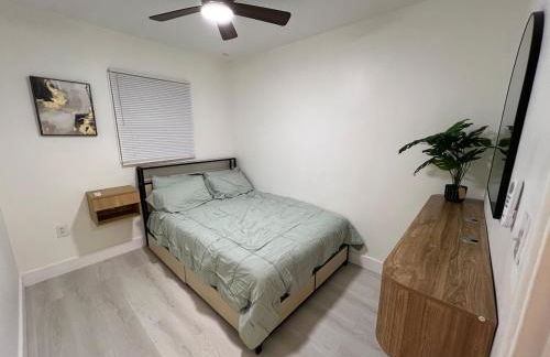 Cozy Little Villa in the Heart of Cocoa POOL HOUSE - Foto 31