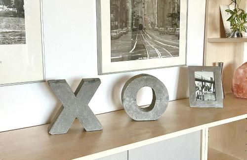 DOMspitzen-BLICK, cooles 2 Zimmer Apt mit Indoor-Swimmingpool auf dem Dach, Küche und Smart-TV - Foto 13