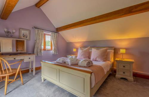 The Owl House with swimming pool and private hot tub - Foto 22