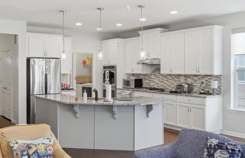 2Br2Ba Retreat Elevated Living A Professional Haven in Middletown, DE - Foto 2