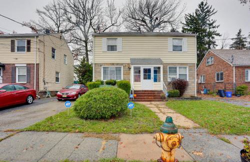 Newark Home with Deck and Fire Pit, 16 Mi to NYC! - Photo 24