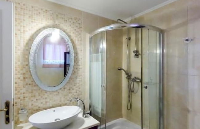 Villa Maxim with Private Pool & Tennis Court - Foto 10