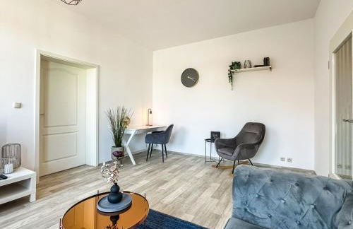 R und S Apartments Stylische Wohnung I Küche I Parkplatz I Smart TV - Photo 8