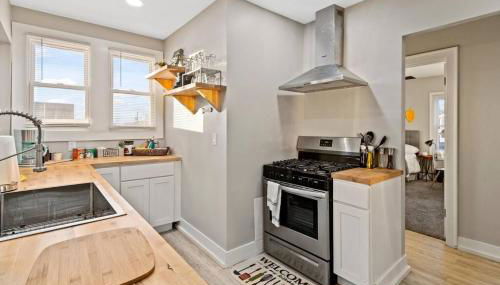 Chic & Spacious Fully Equipped 2BD Apt W/Parking - Foto 3