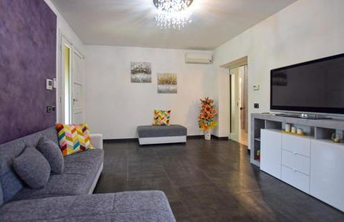 Cozy Apartment In Santa Maria A Monte - Foto 5