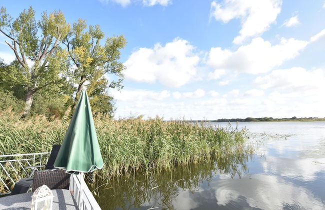 Striking Holiday Home in Sternberg With Jetty - Foto 64