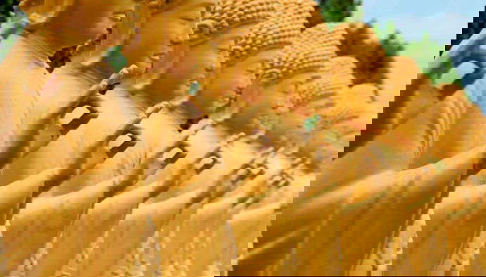 Golden statues at the Buddhist Temple