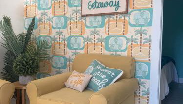 Just Beachy! One bed one bath charmer steps to beach - Foto 3