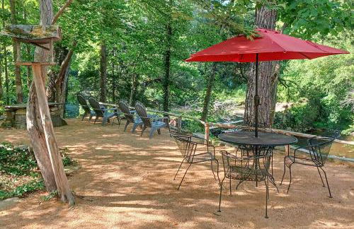 Warm and Peaceful Home with Fire Pit on Haw River - Foto 1