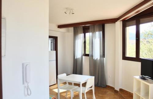 Villanueva del Trabuco - Photo 7